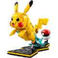 Pikachu und Pokéball